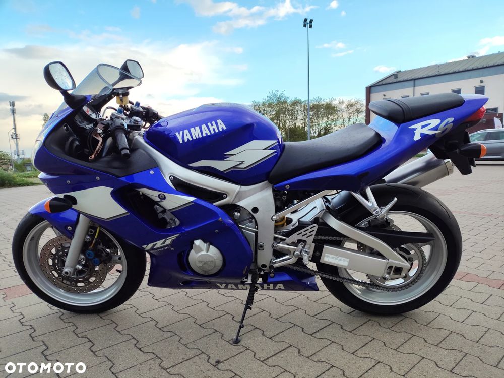 Yamaha YZF - 18