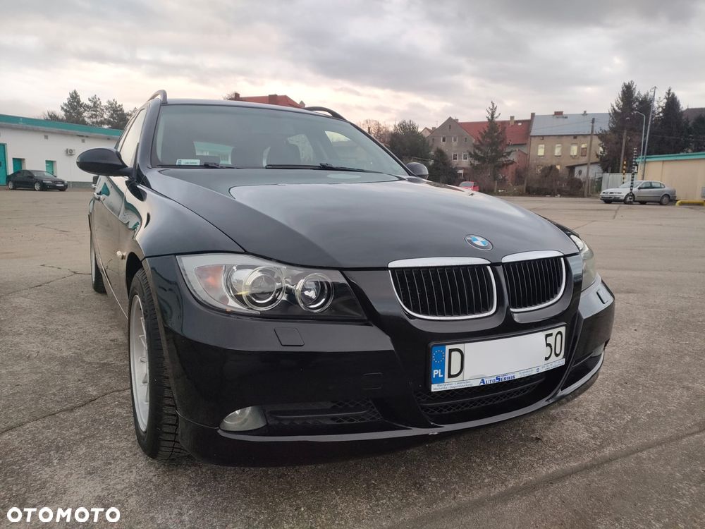 BMW Seria 3 318d - 12