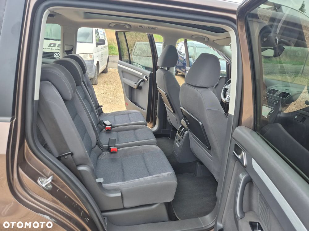 Volkswagen Touran 1.6 TDI DPF BlueMotion Technology MATCH - 8