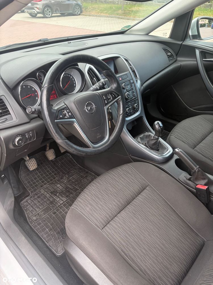 Opel Astra 1.4 Turbo Exklusiv - 38