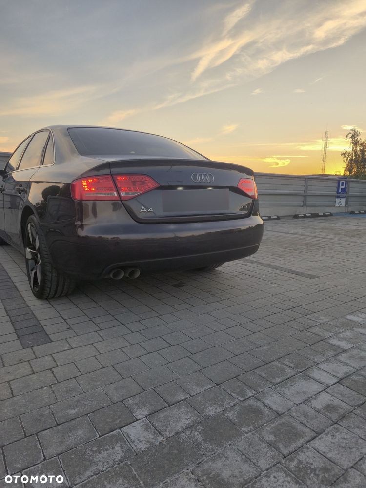 Audi A4 Limousine 2.0 TDI Limited Edition - 19