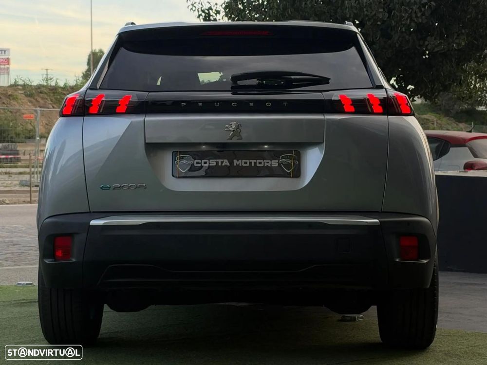 Peugeot e-2008 Allure Pack - 11