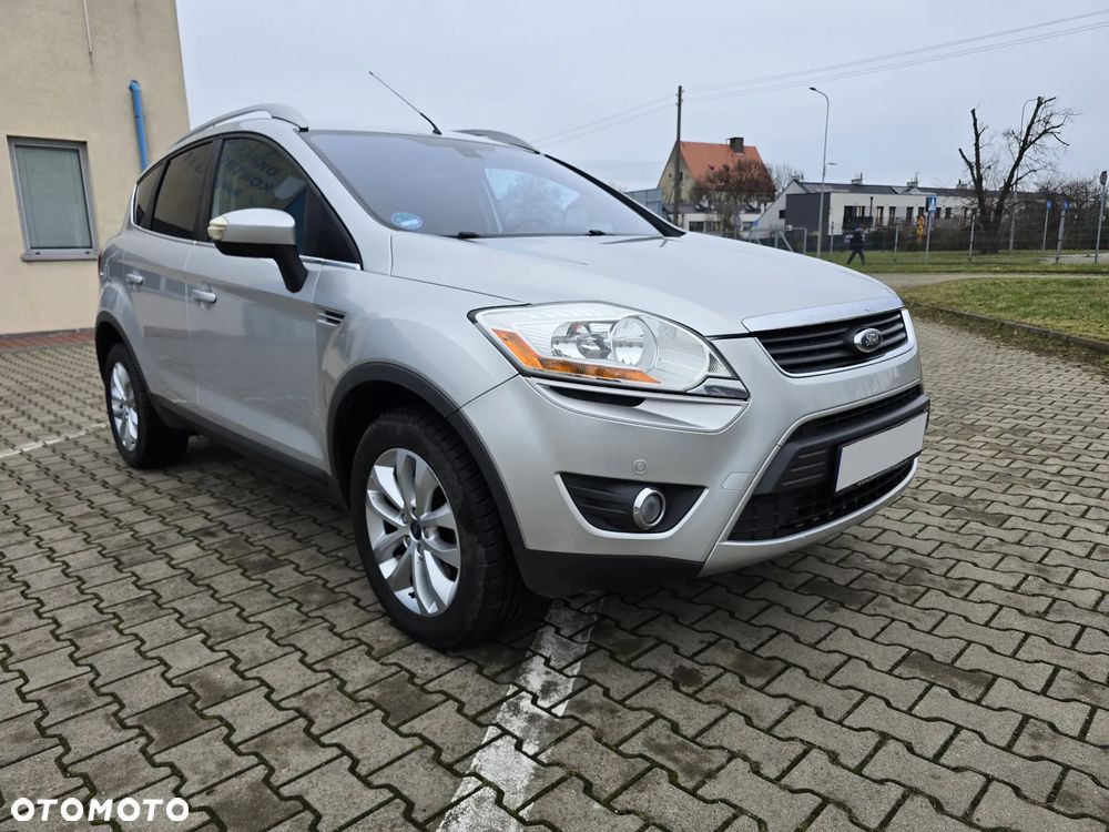 Ford Kuga 2.0 TDCi 2x4 Titanium - 6