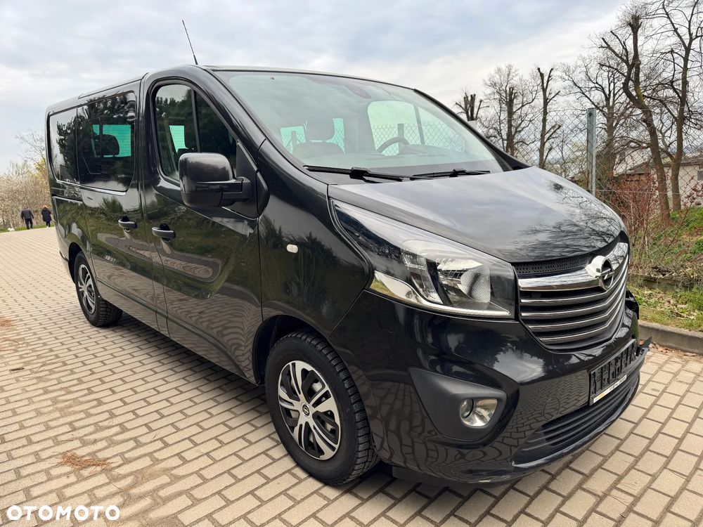 Opel Vivaro - 1
