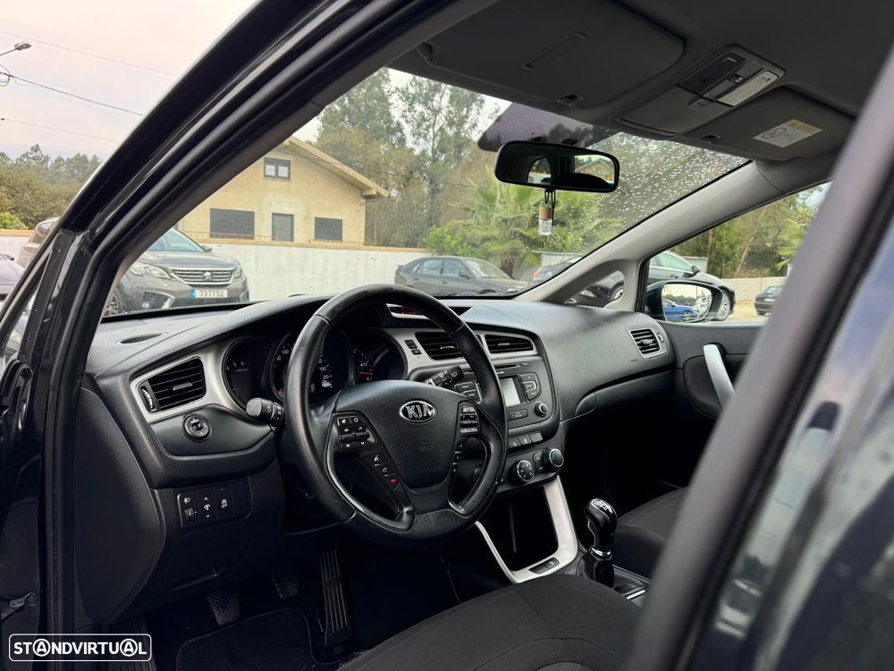 Kia Ceed SW 1.6 CRDi Prime - 16