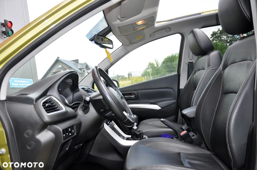 Suzuki SX4 S-Cross 1.6 DDiS Allgrip Comfort - 24