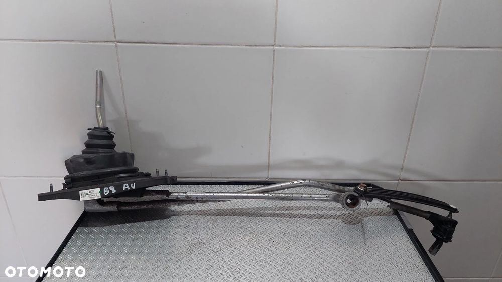 LEWAREK WYBIERAK BIEGÓW MANUAL AUDI A4 B8 1,8 TFSI R2009 NR 8K0711025K - 3
