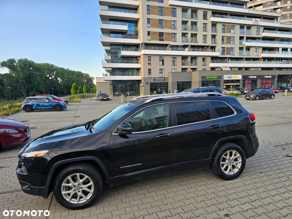 Jeep Cherokee - 12