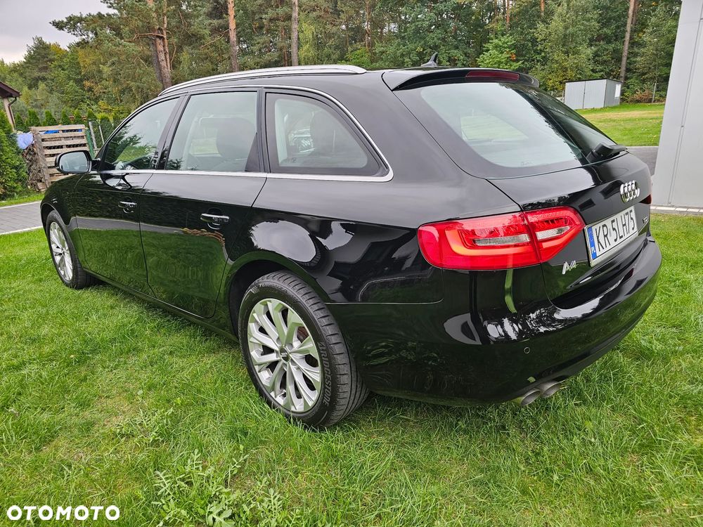 Audi A4 Avant 2.0 TDI - 9