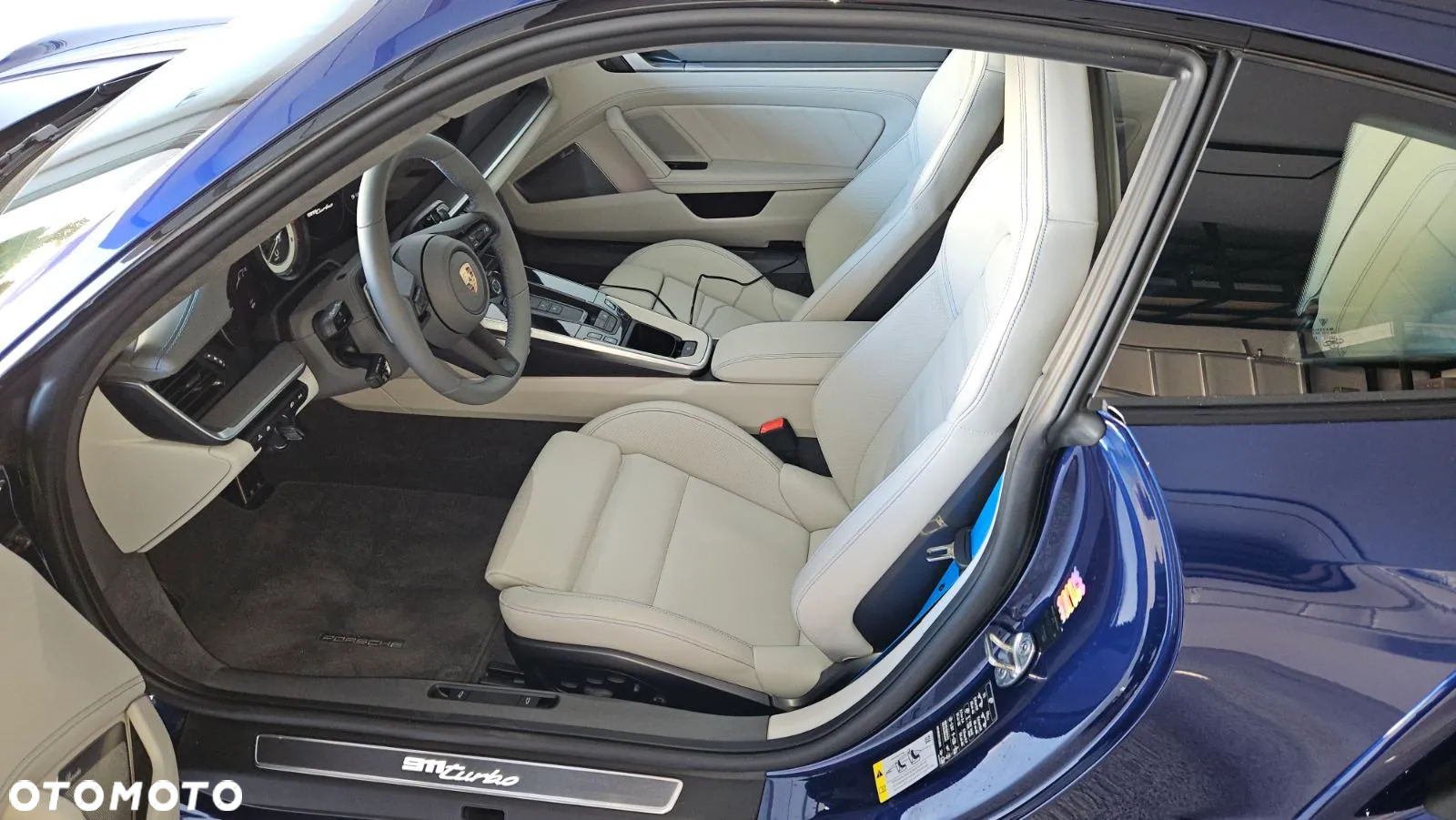 Porsche 911 Turbo - 7