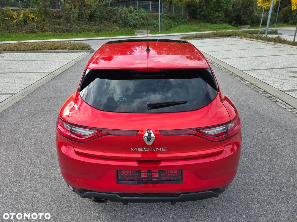 Renault Megane ENERGY TCe 130 EDC BOSE EDITION - 35