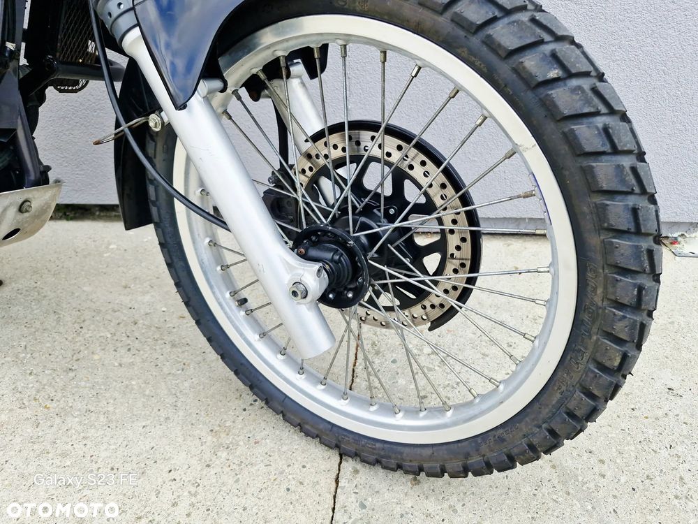 Suzuki DR - 27