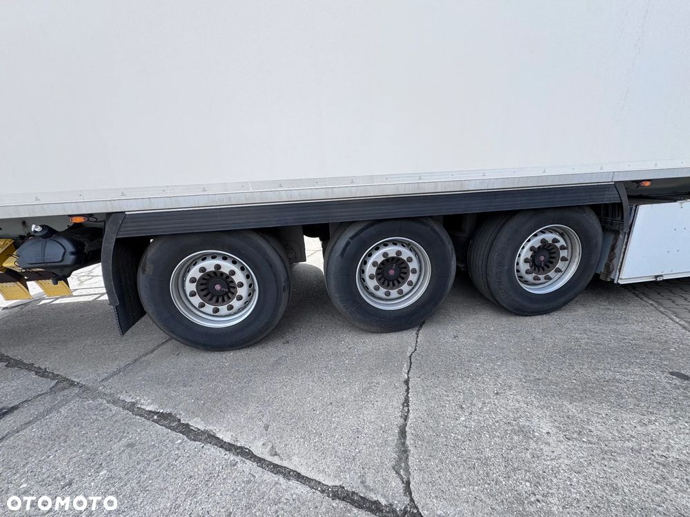Chereau CSD3 Thermoking SLX400 - 11