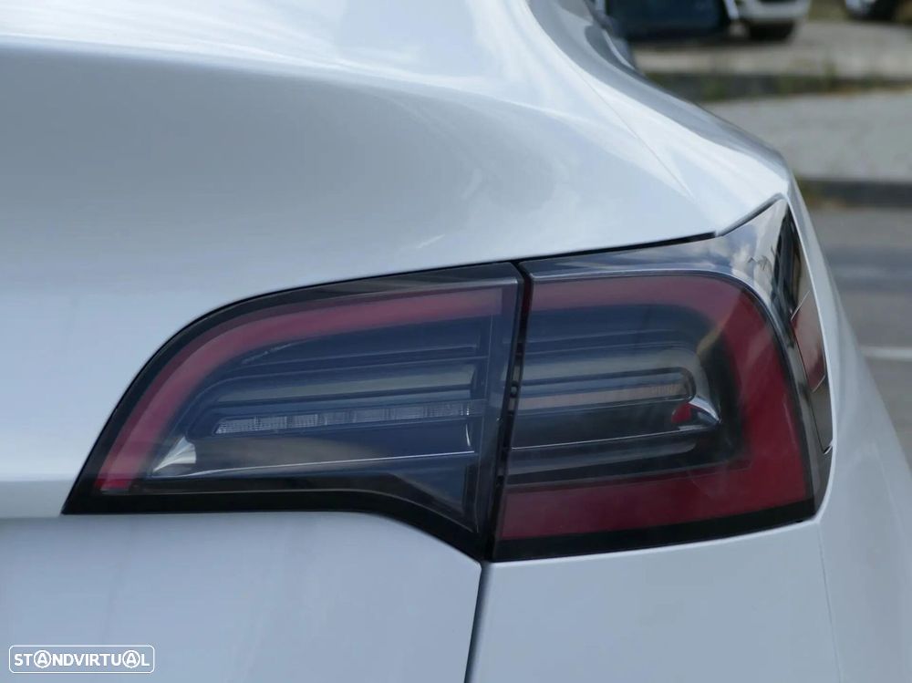 Tesla Model Y Tração Traseira - 10