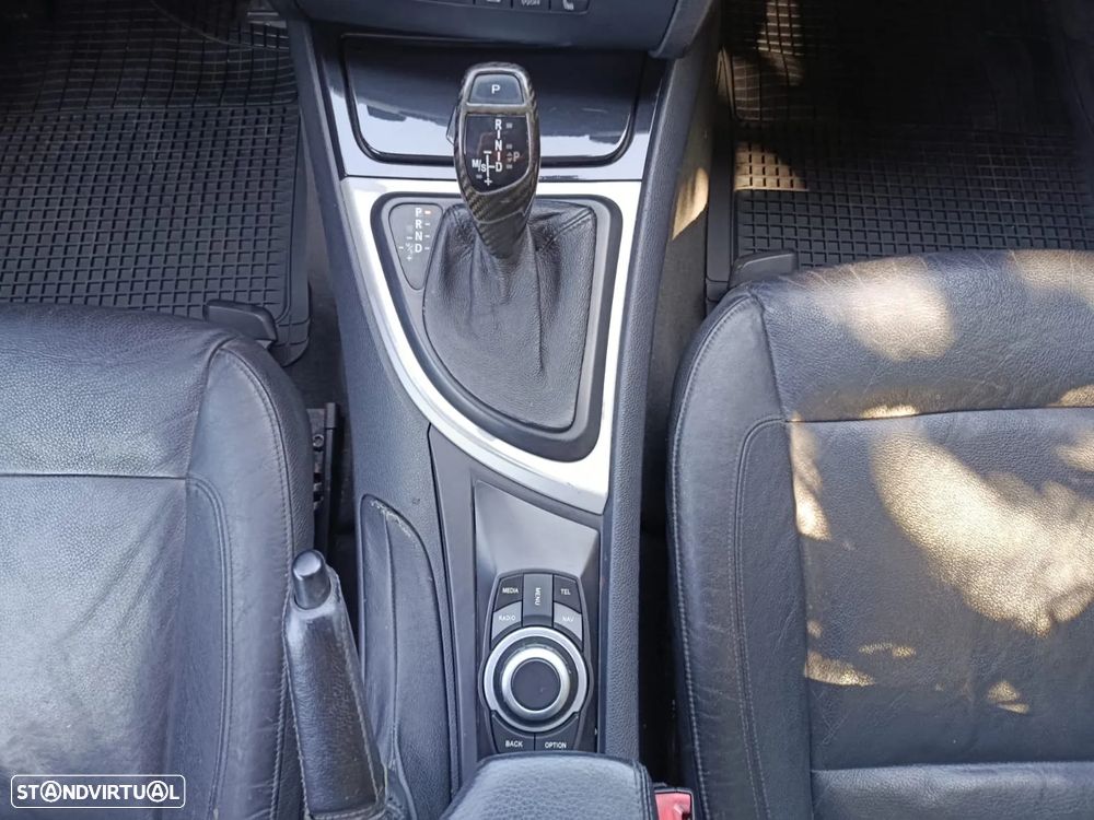 BMW 120 d DPF Aut. Edition Sport - 10