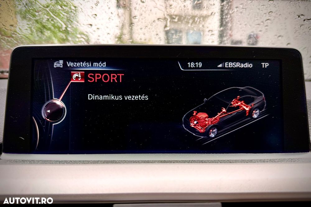 BMW Seria 3 320d xDrive Aut. - 24