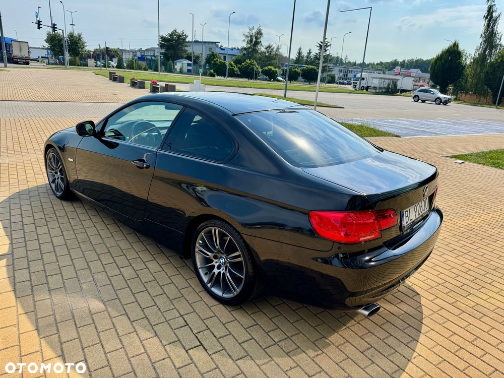 BMW Seria 3 320i - 6