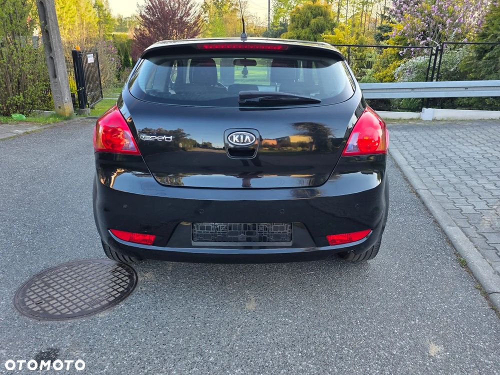 Kia Ceed 1.6 CVVT LX - 26