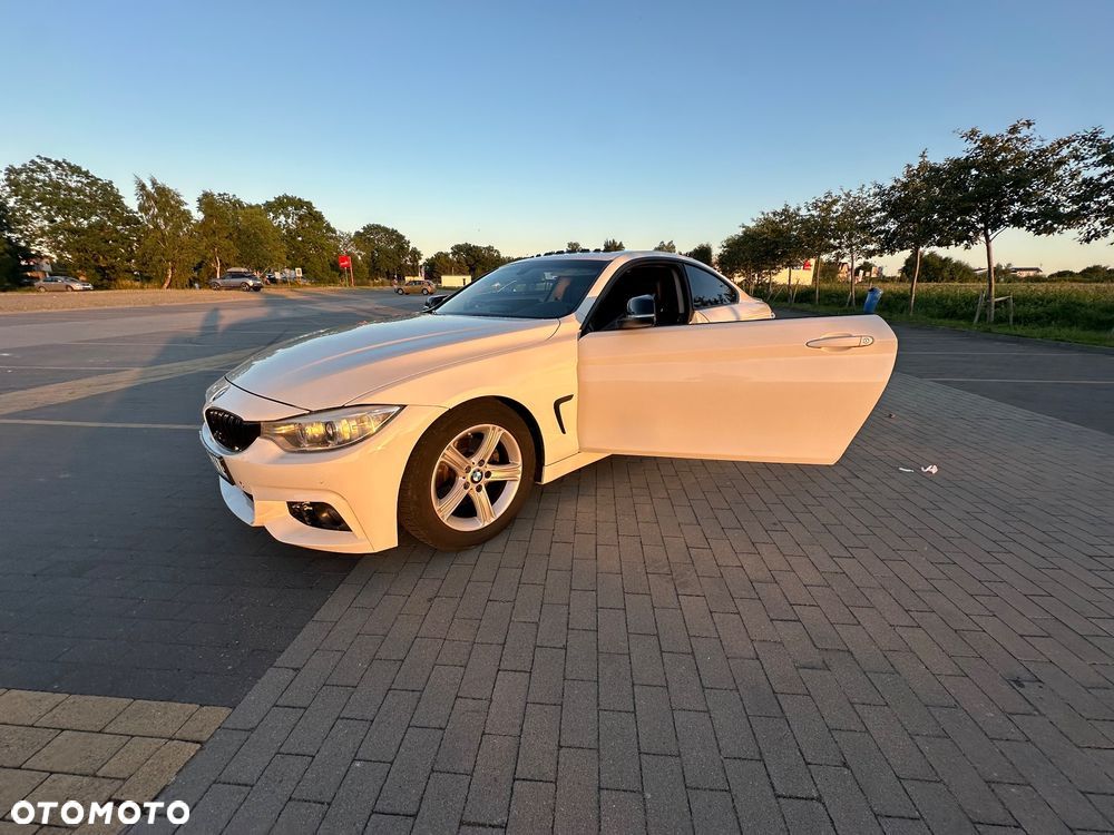 BMW Seria 4 428i Coupe - 1