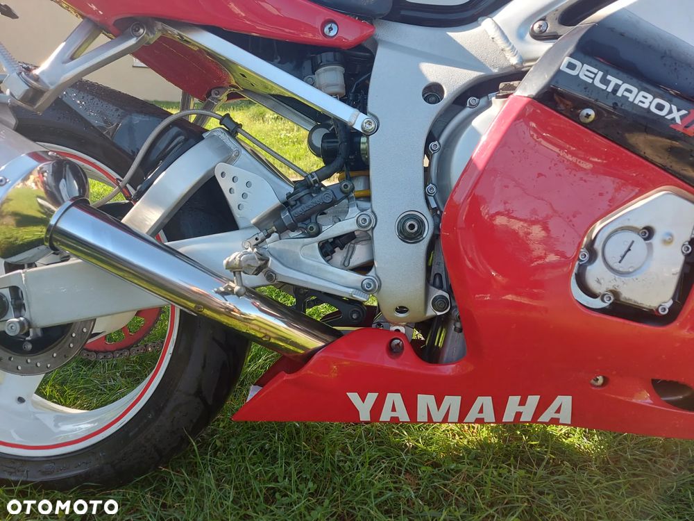 Yamaha R6 - 17