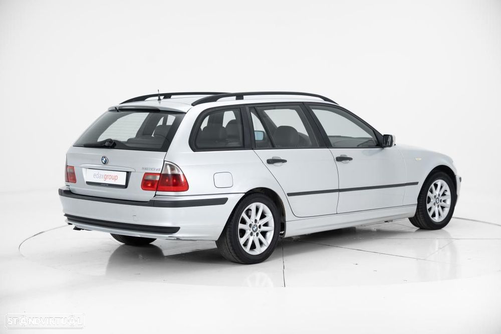 BMW 320 - 4