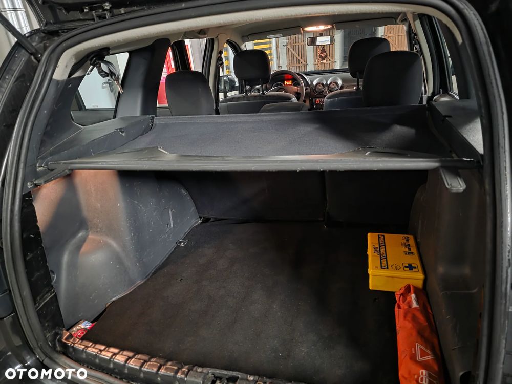 Dacia Duster dCi 90 FAP 4x2 Ambiance - 7