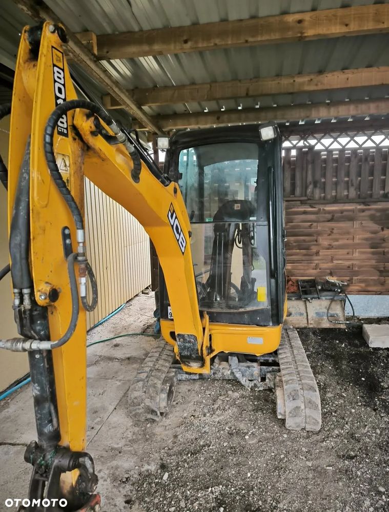 JCB 8018 - 8