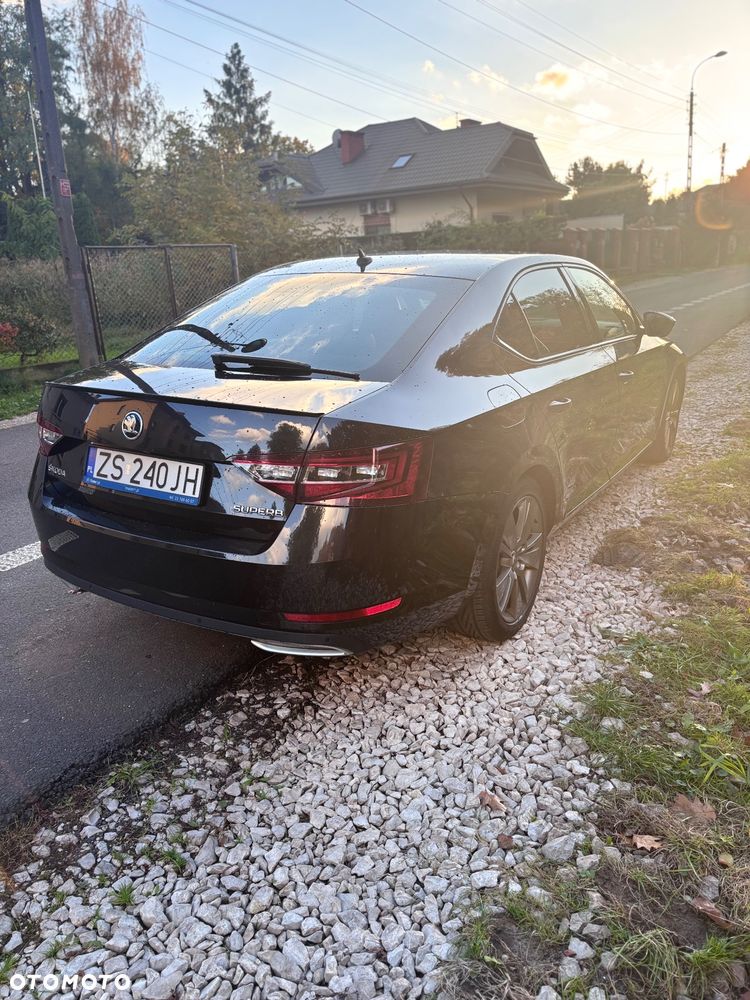 Skoda Superb 2.0 TSI Sportline DSG - 26