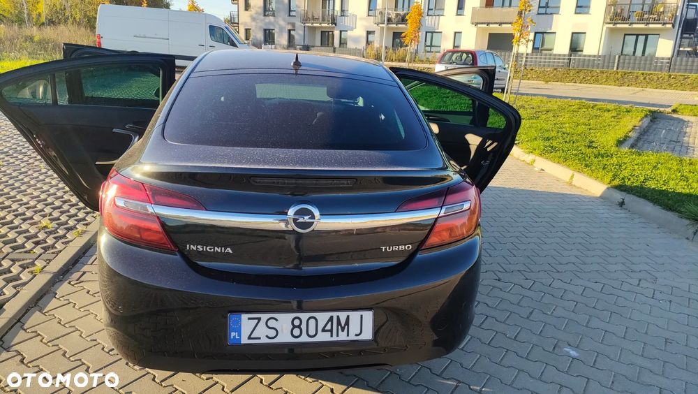 Opel Insignia - 12
