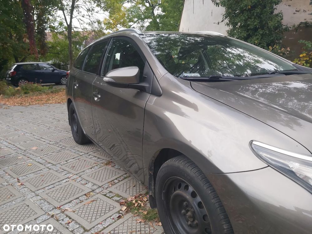 Toyota Auris 1.6 Premium - 25
