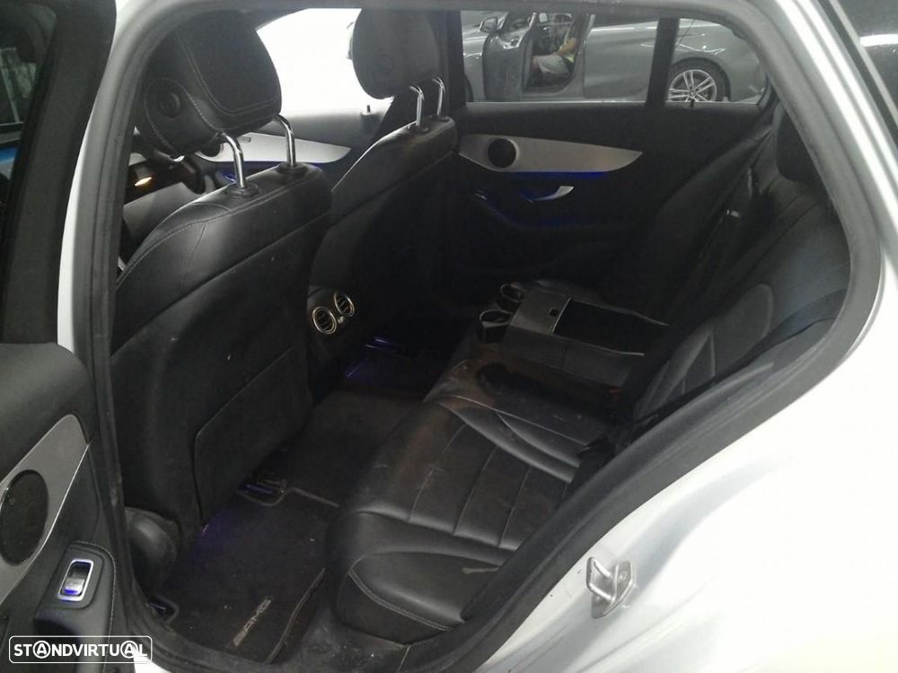 Mercedes-Benz C 300 de AMG Line - 7