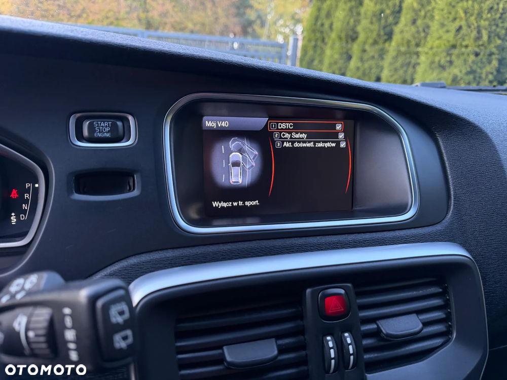 Volvo V40 Cross Country 2013