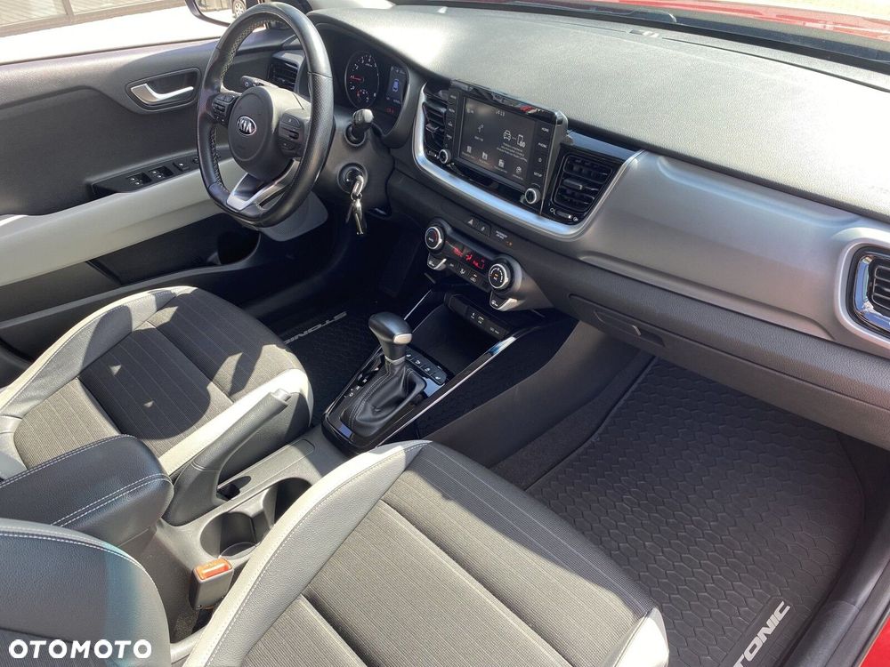 Kia Stonic - 16