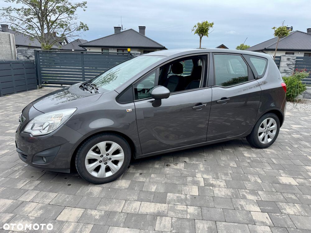 Opel Meriva - 12