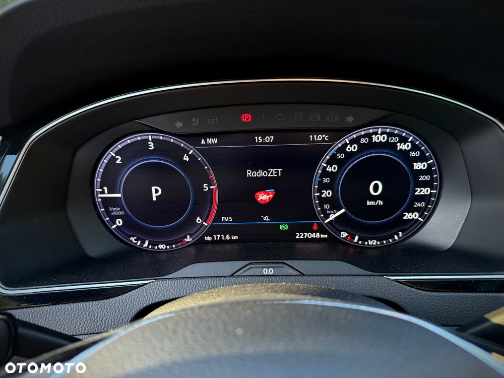 Volkswagen Passat 2.0 TDI 4Mot Elegance DSG - 17