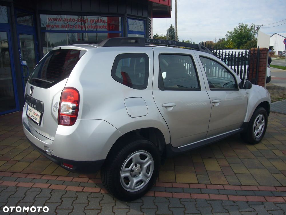 Dacia Duster 1.6 SCe Laureate 4x4 S&S - 6
