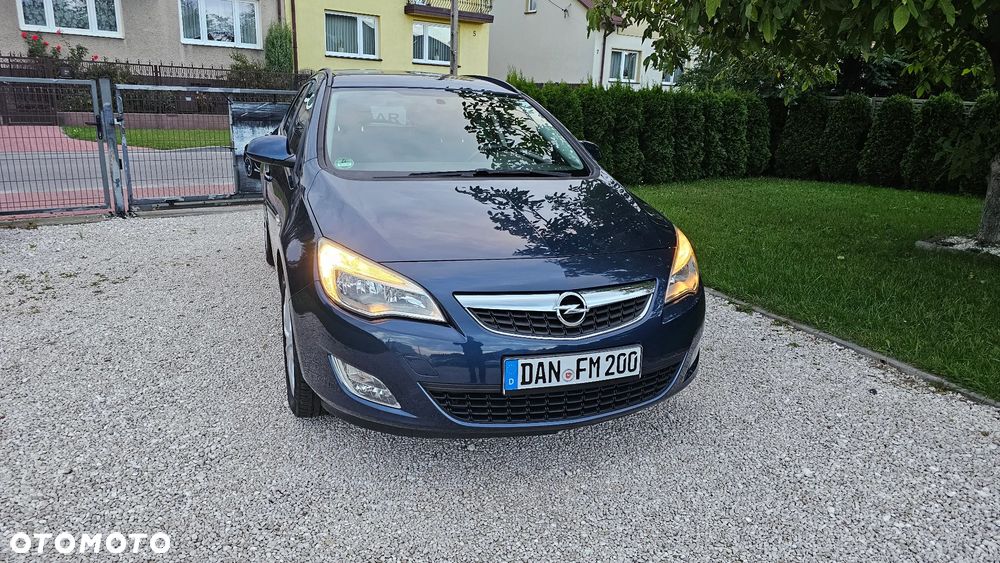 Opel Astra 1.7 CDTI EcoFLEX - 19