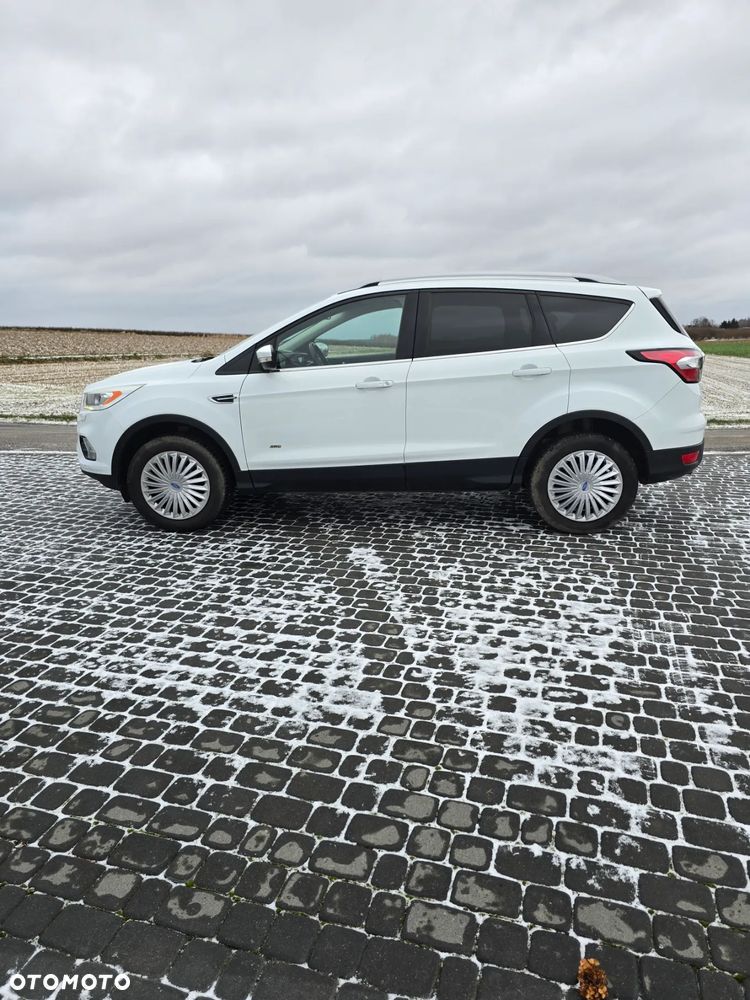 Ford Kuga 2.0 TDCi 4x4 Titanium - 3