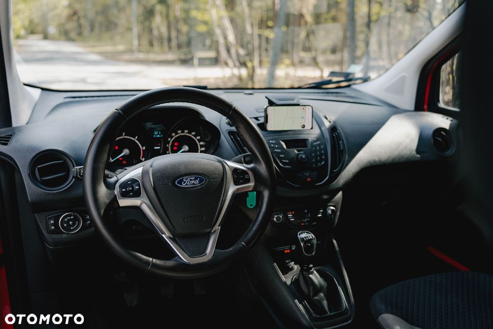 Ford Tourneo Courier 1.5 TDCi Trend - 39