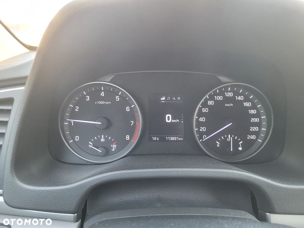 Hyundai Elantra 1.6 Comfort - 6