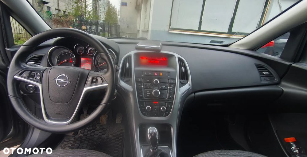 Opel Astra 1.6 EU6 - 11