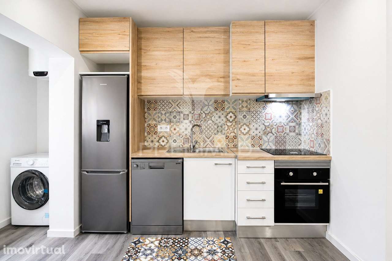 T2, 1º andar remodelado, junto ao parque Zeca Afonso - Grande imagem: 3/15