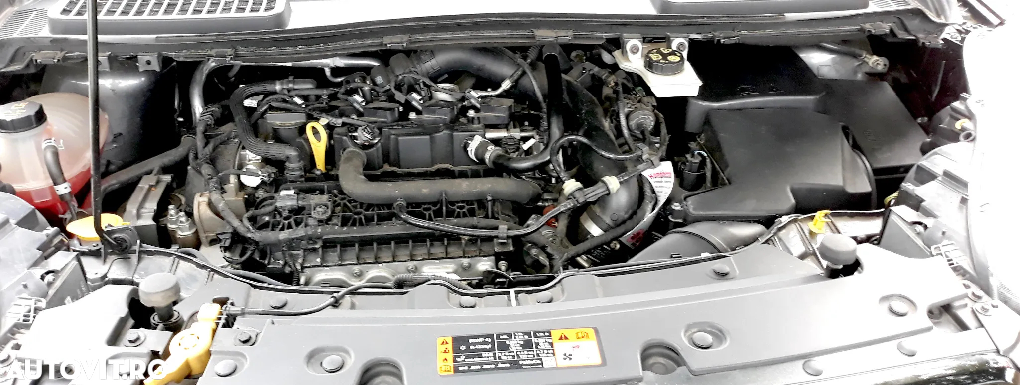 Ford Kuga 1.5 EcoBoost 2x4 ST-Line - 31