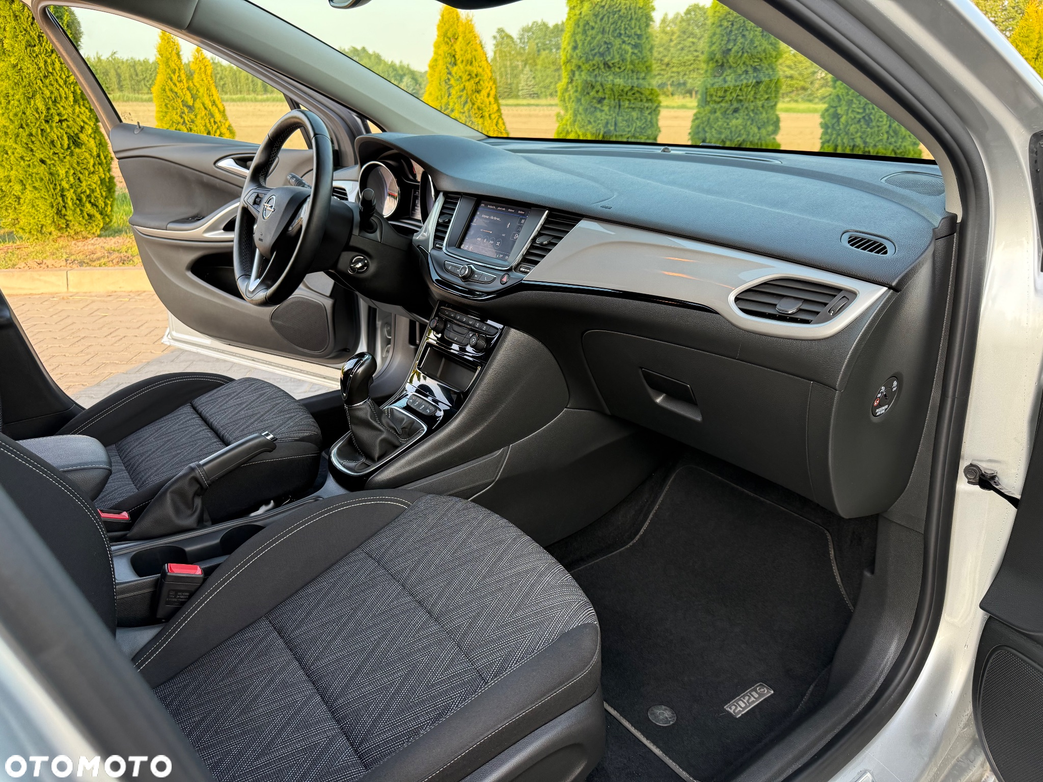 Opel Astra 1.2 Turbo - 16