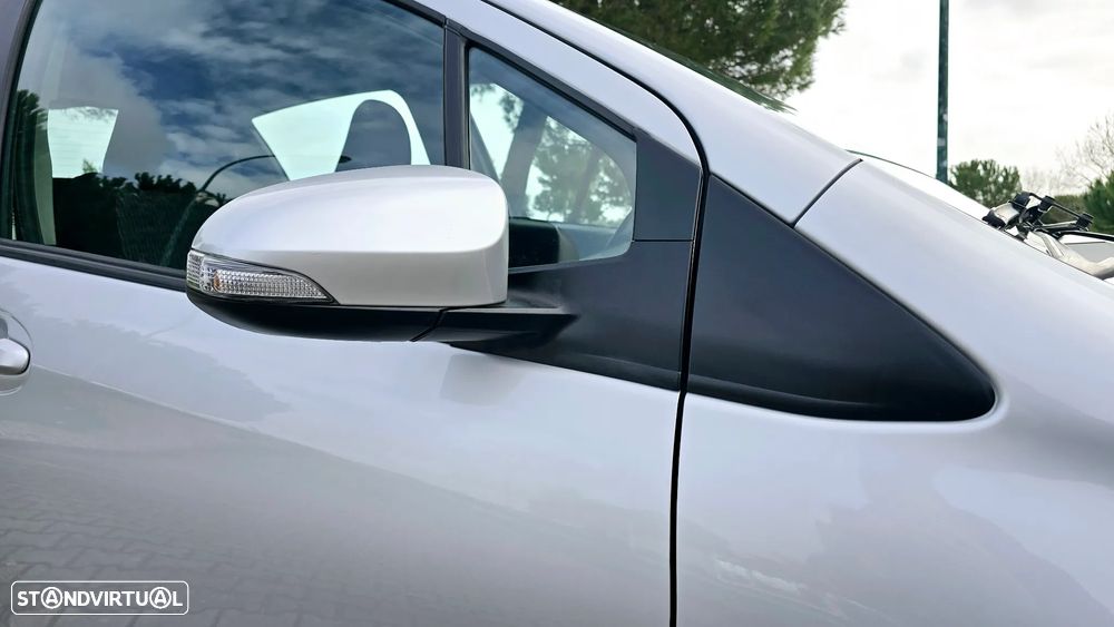 Toyota Yaris 1.33 VVT-i Comfort+P.Style - 19