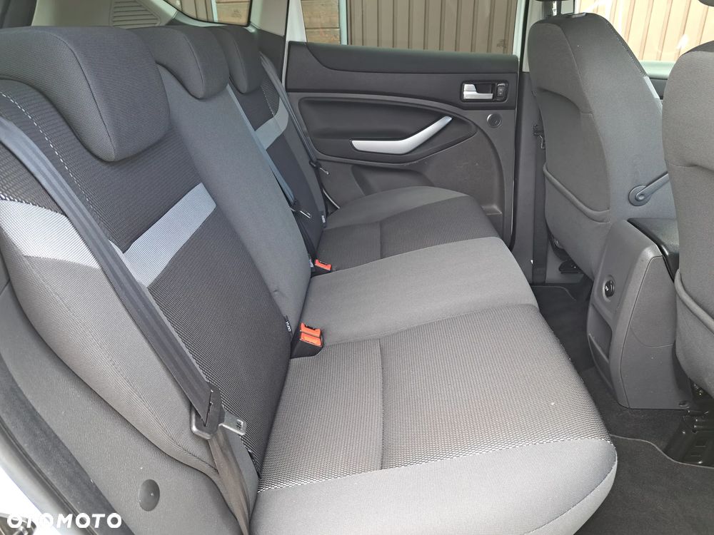 Ford Kuga 2.0 TDCi Titanium - 22