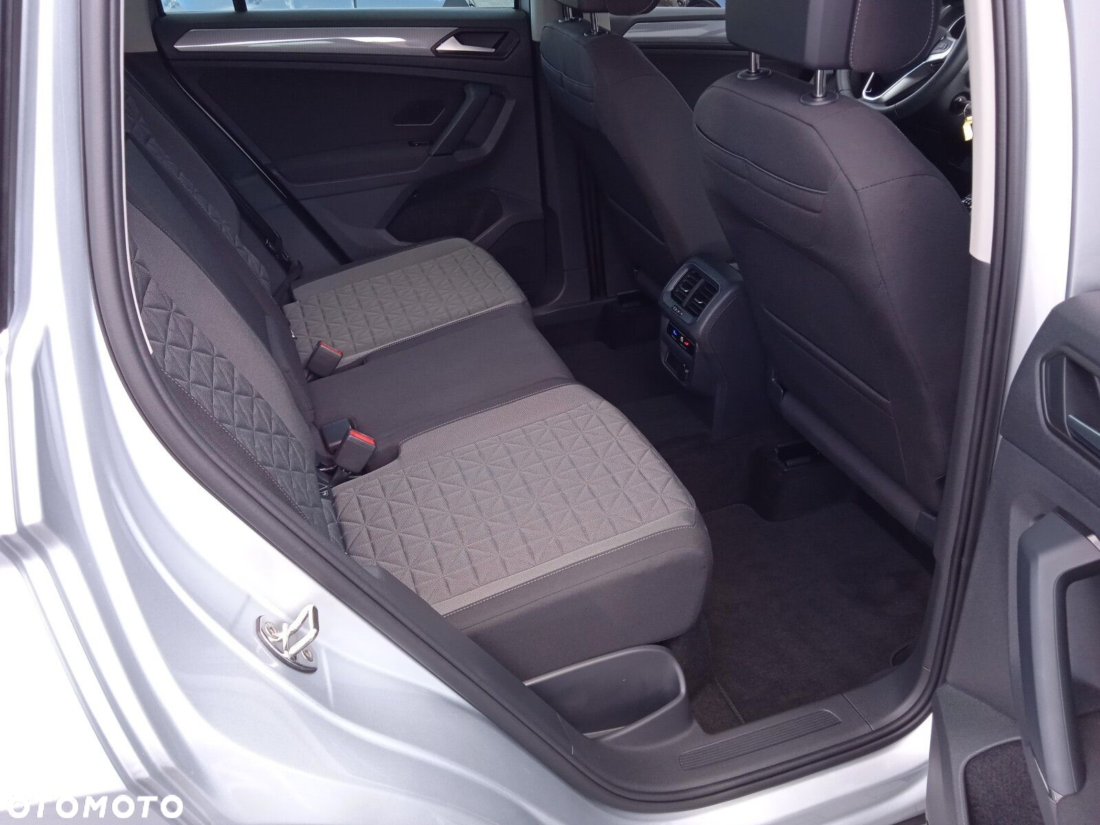 Volkswagen Tiguan 1.5 TSI EVO Life - 14