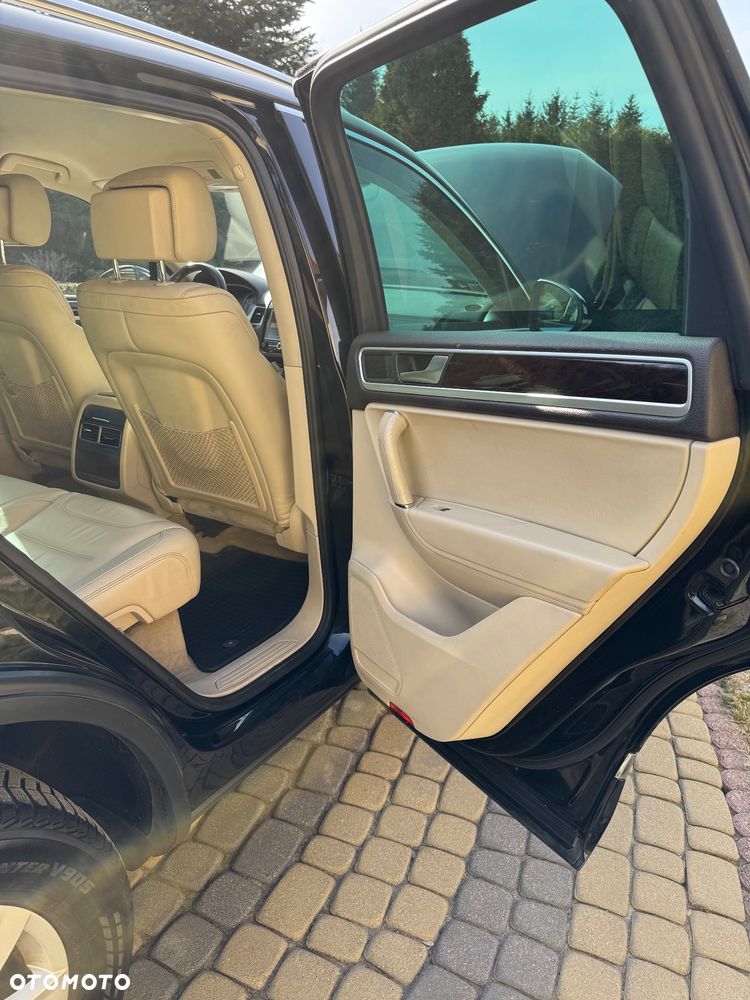 Volkswagen Touareg 3.0 V6 TDI BMT - 17