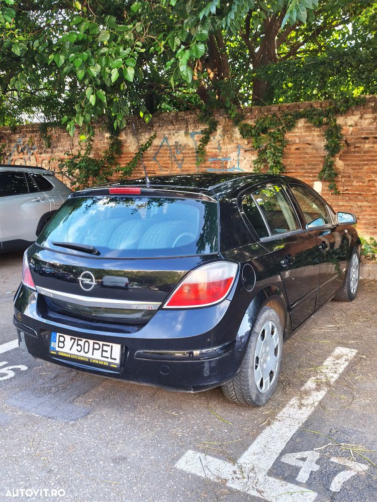 Opel Astra 1.7 CDTI Cosmo - 4