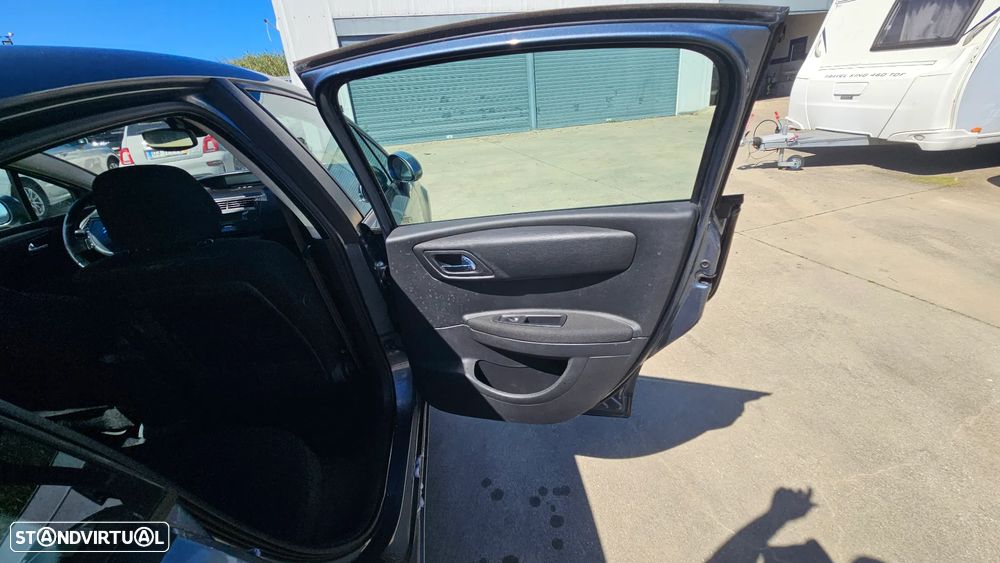 Citroën C4 ver-1-6-hdi-sx - 22